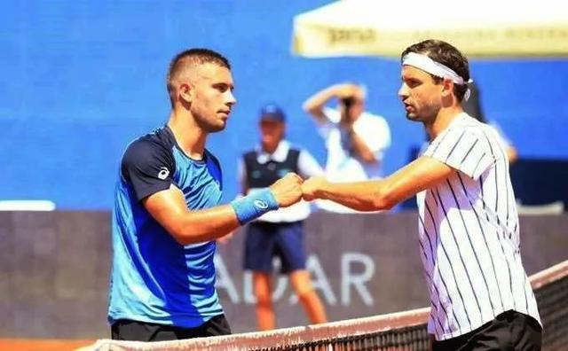 胡梅尔斯在 胡梅尔斯在