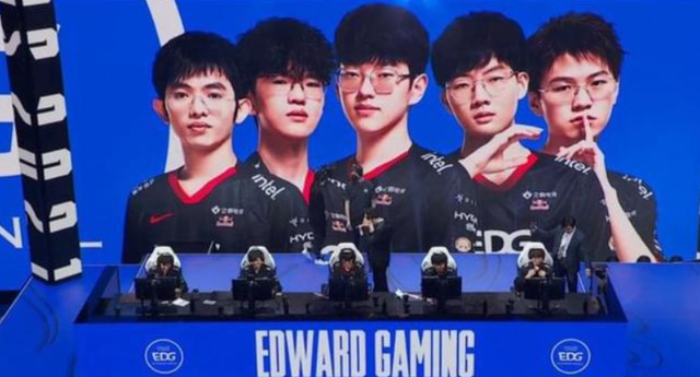 他们在比赛 他们在比赛